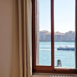 Silk Road Hostel Venedig
